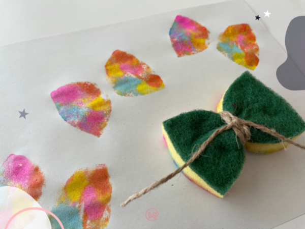 motyle-malovanie-hubkou-otlacanie-hubky-na-papier